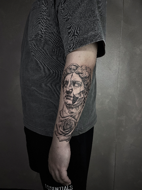 Apollo with rose