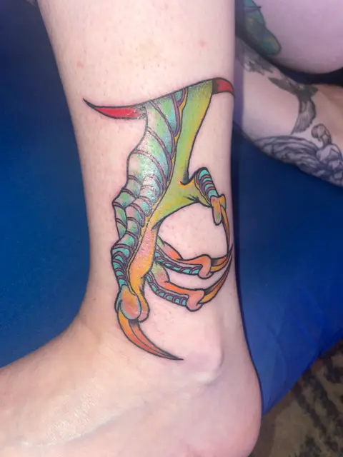 Dragon claw/talon
