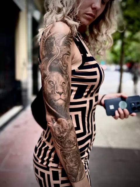 Manga exterior,  concepto., madre y protección