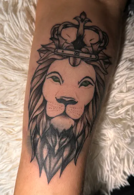 Lion(cover up tattoo)